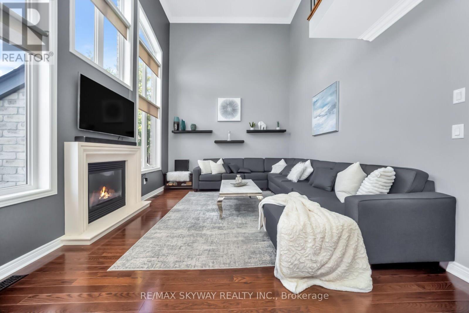 51 LEARMONT AVENUE - 17