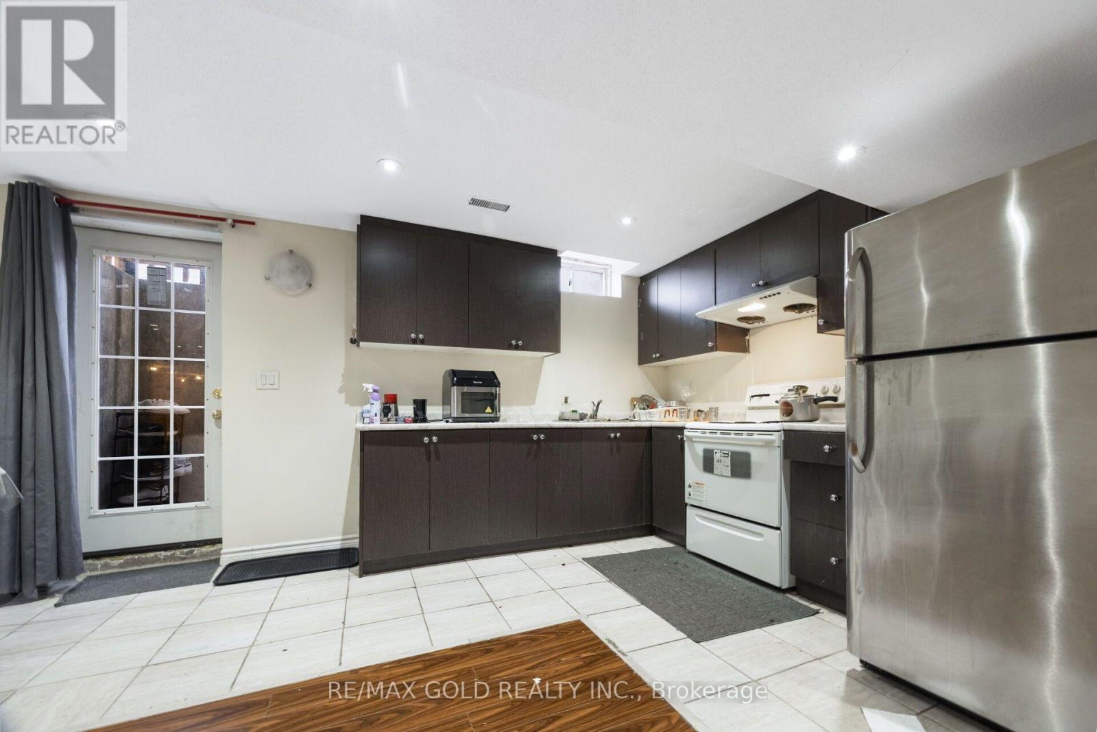 50 NORTHFACE CRESCENT - Image 45