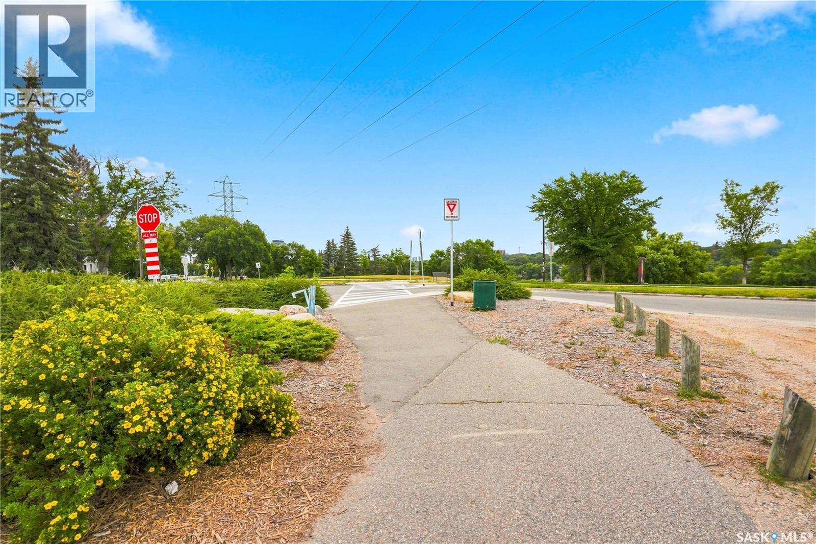 #6 540 F AVENUE S - 34