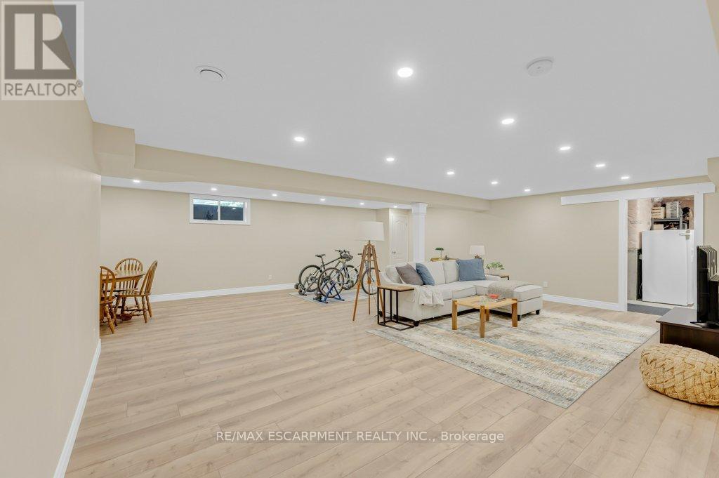 100 WILLOWDALE CRESCENT - Image 30