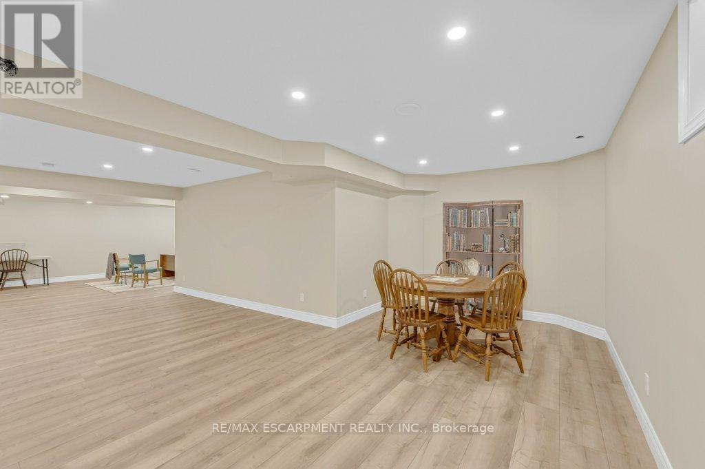 100 WILLOWDALE CRESCENT - Image 31