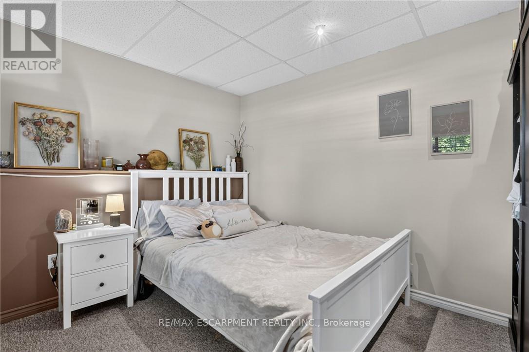 2483 SHURIE ROAD - 32