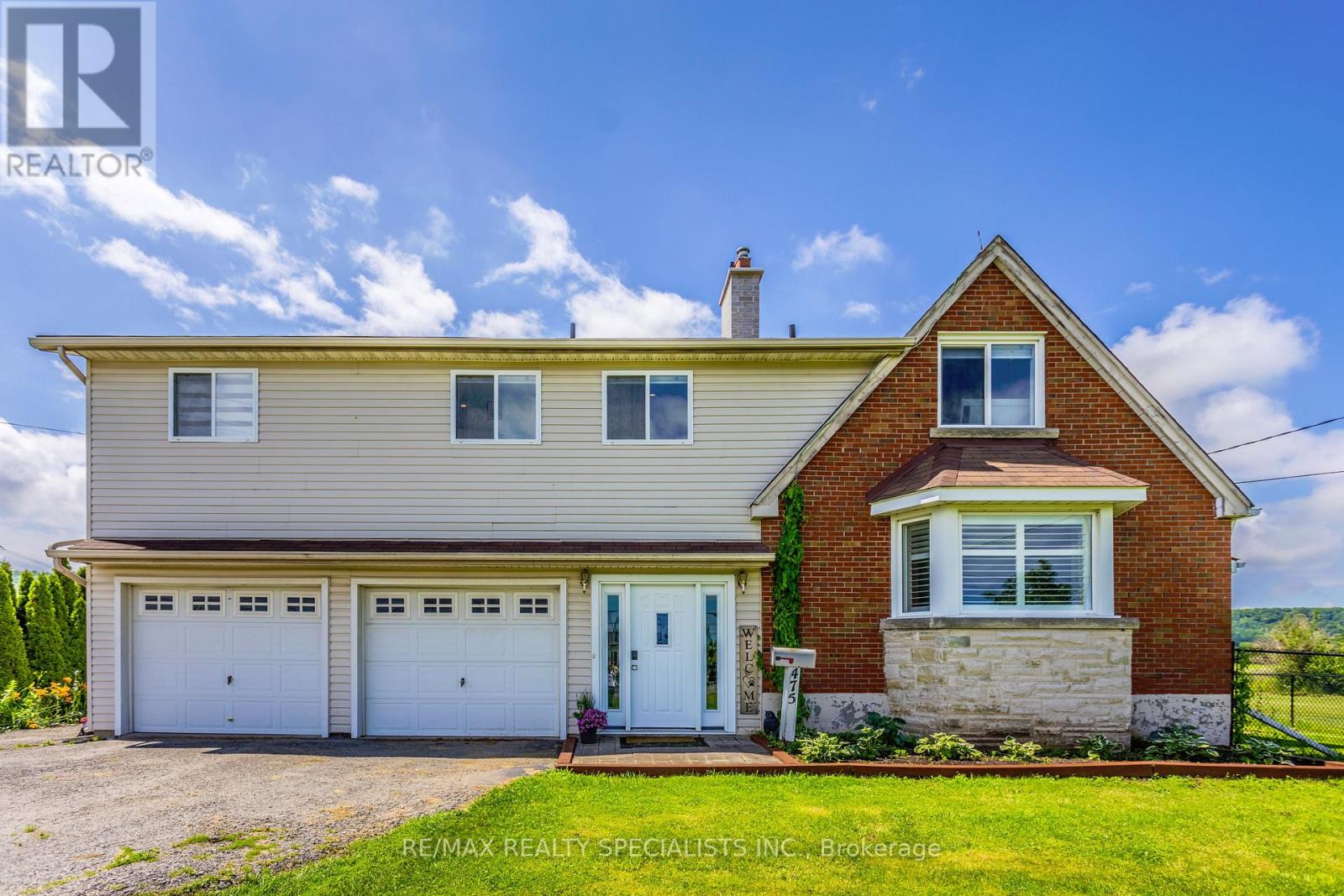 475 MAIN STREET W - 2