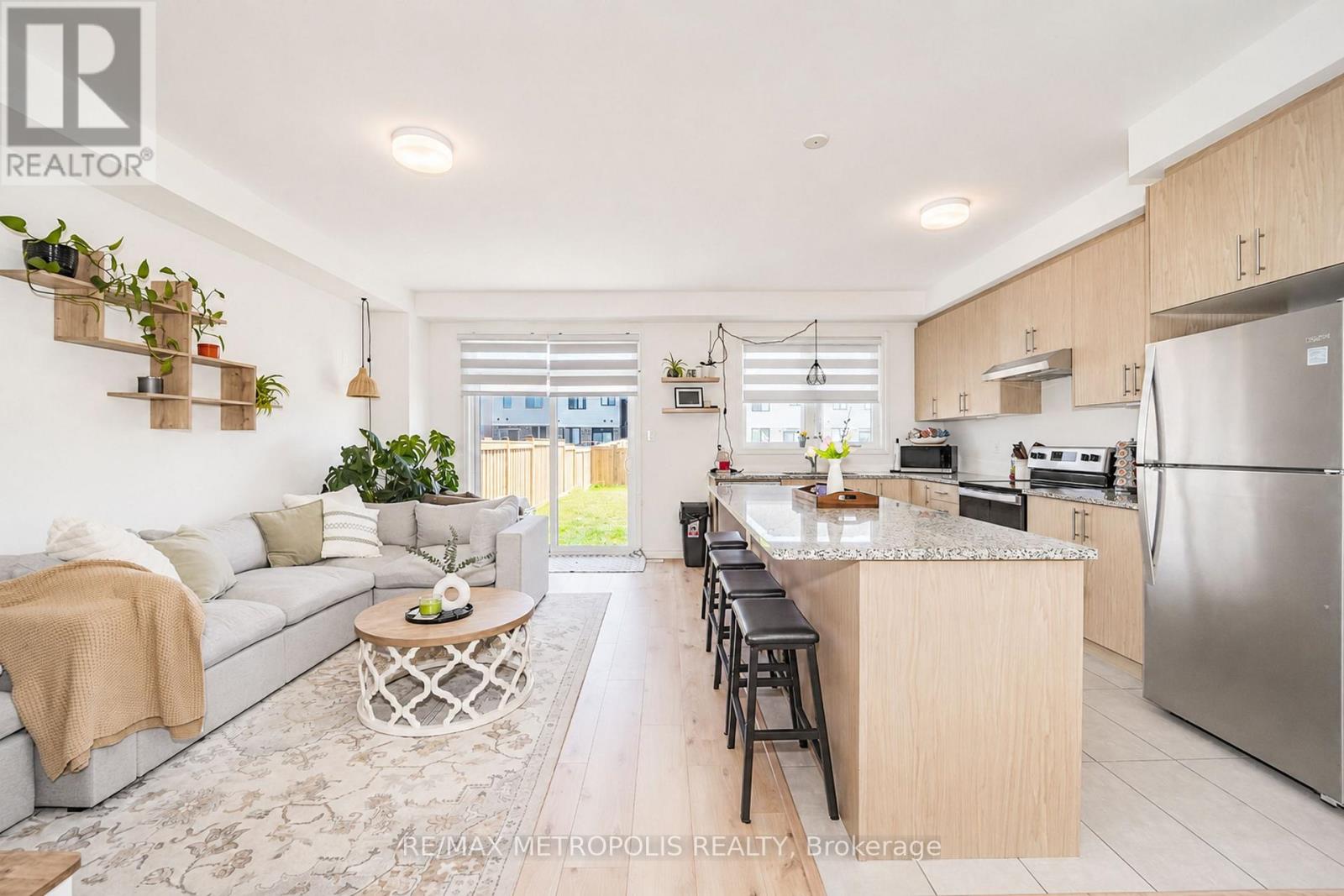 421 TREVOR STREET - Image 25