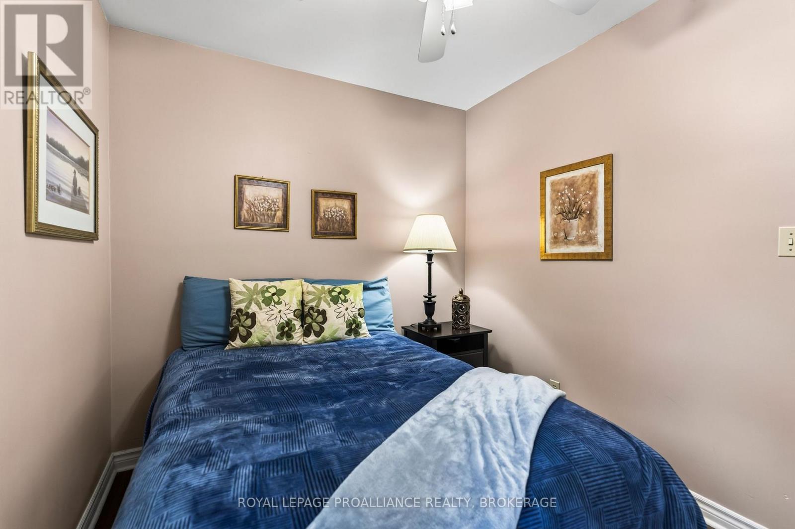 627 STANFORD STREET - 23