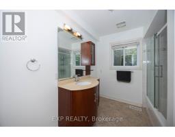 14 Carr Crescent, Ottawa, ON K2K1K4 Photo 18