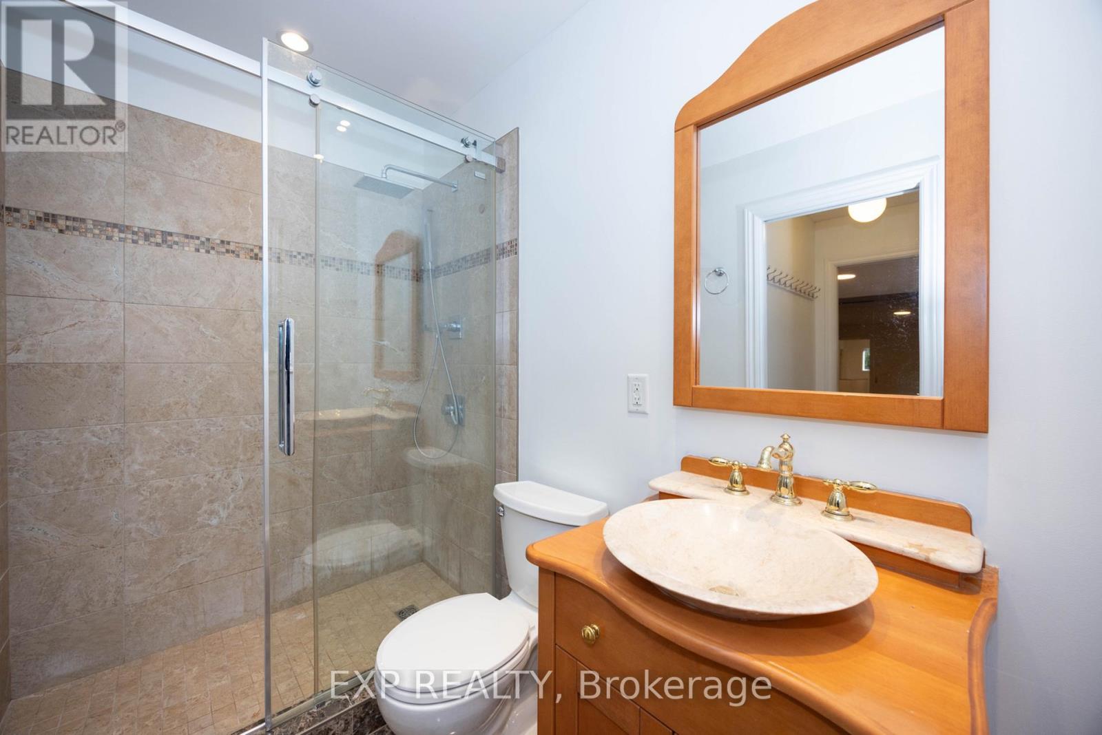 14 CARR CRESCENT - 23
