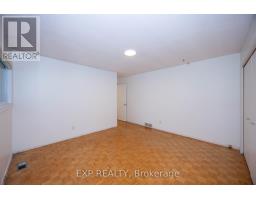 14 Carr Crescent, Ottawa, ON K2K1K4 Photo 25