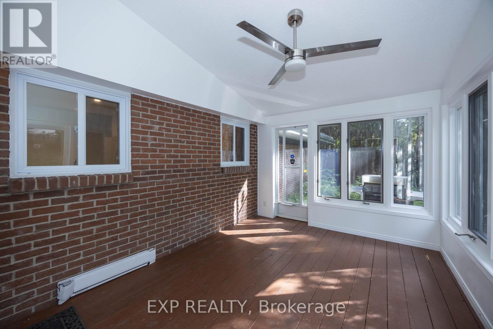 14 CARR CRESCENT - 39