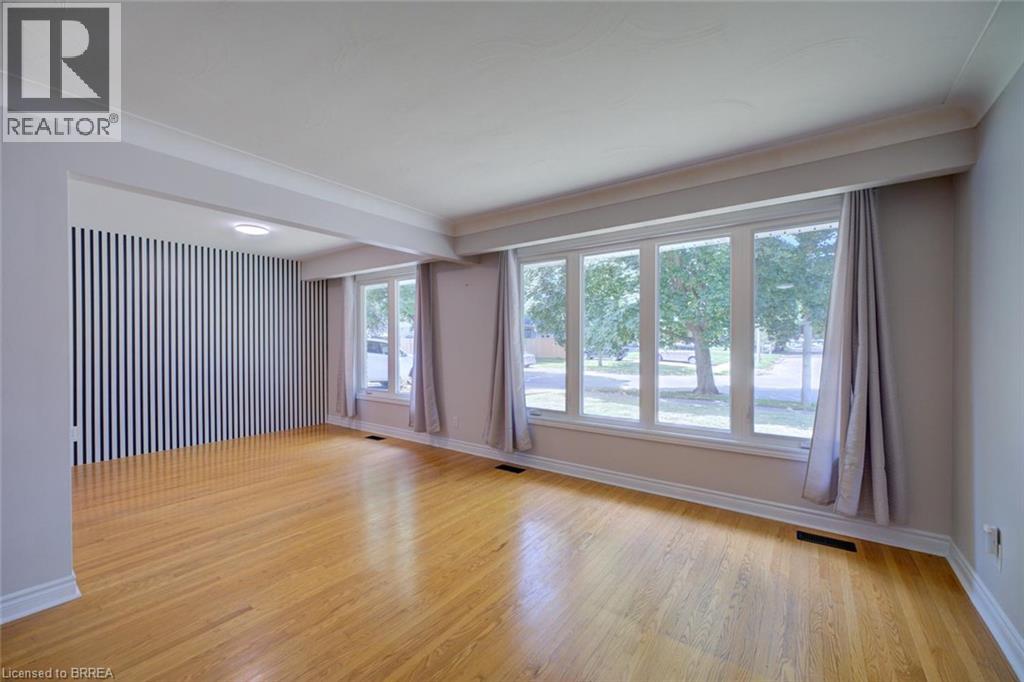 9 WINDING Way - Image 9