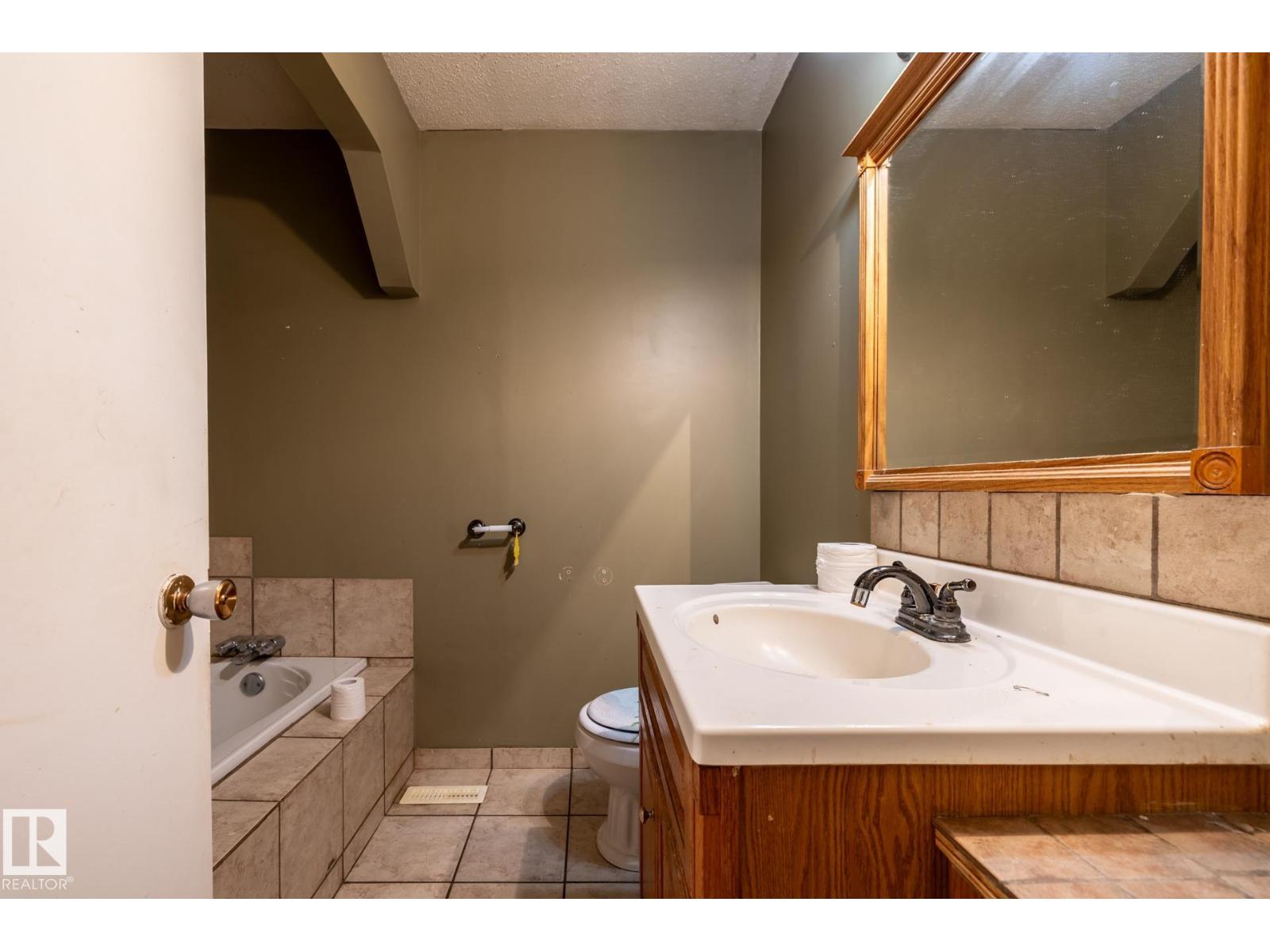 #86 22051 TWP ROAD 530 - Image 25