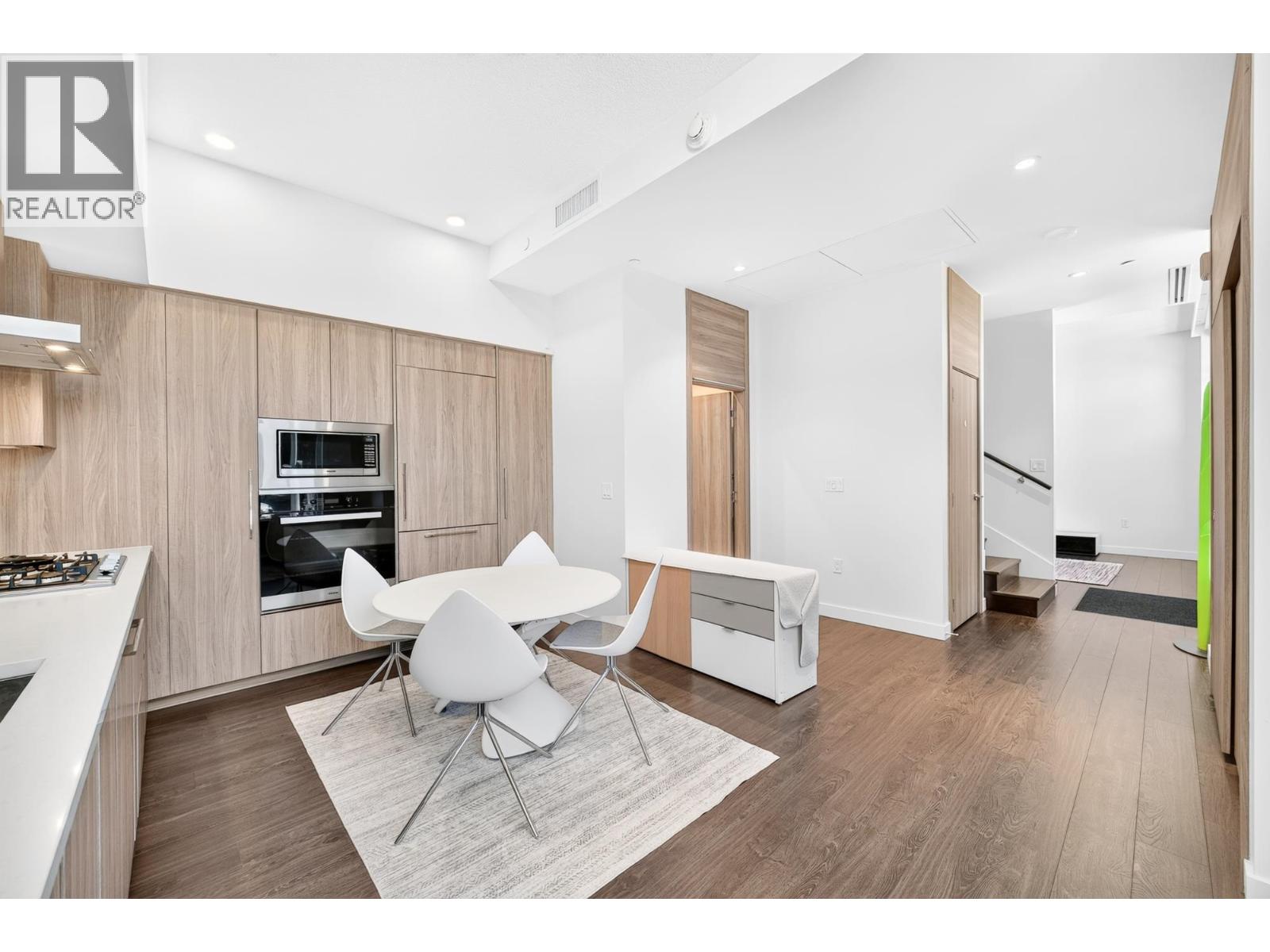 #TH-05-8555 CAPSTAN Way, Richmond