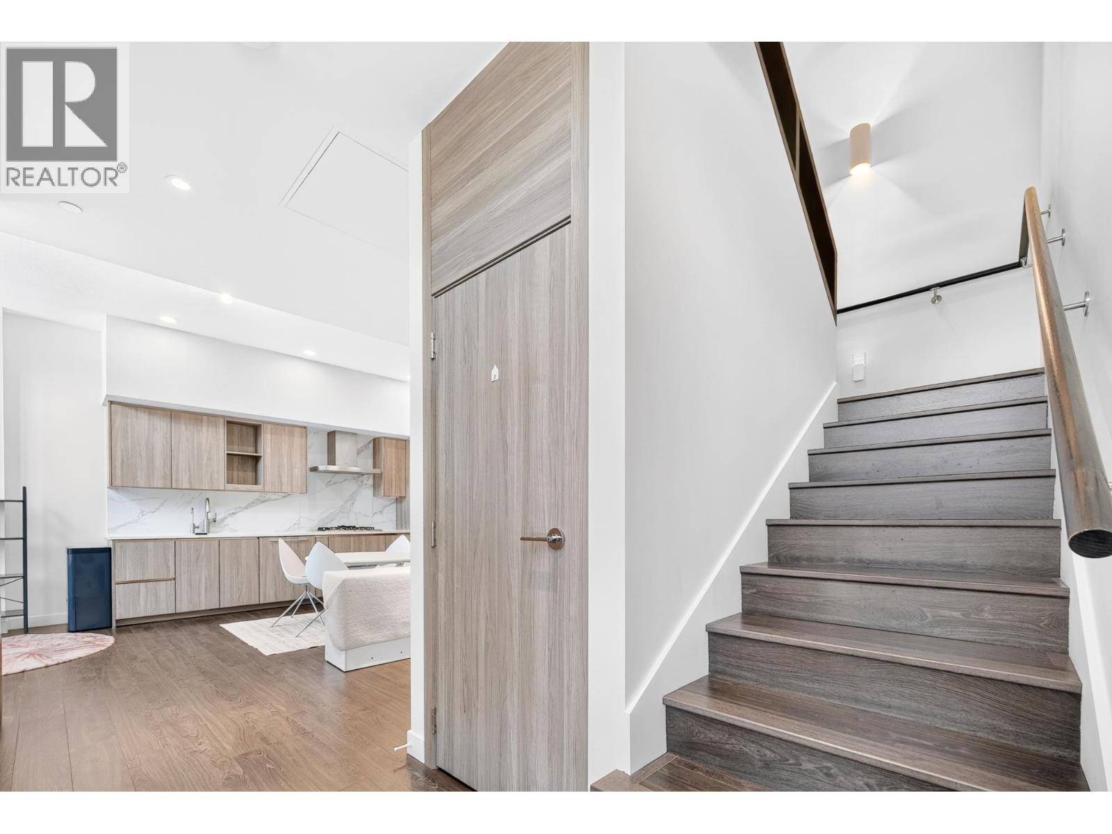 #TH-05-8555 CAPSTAN Way, Richmond