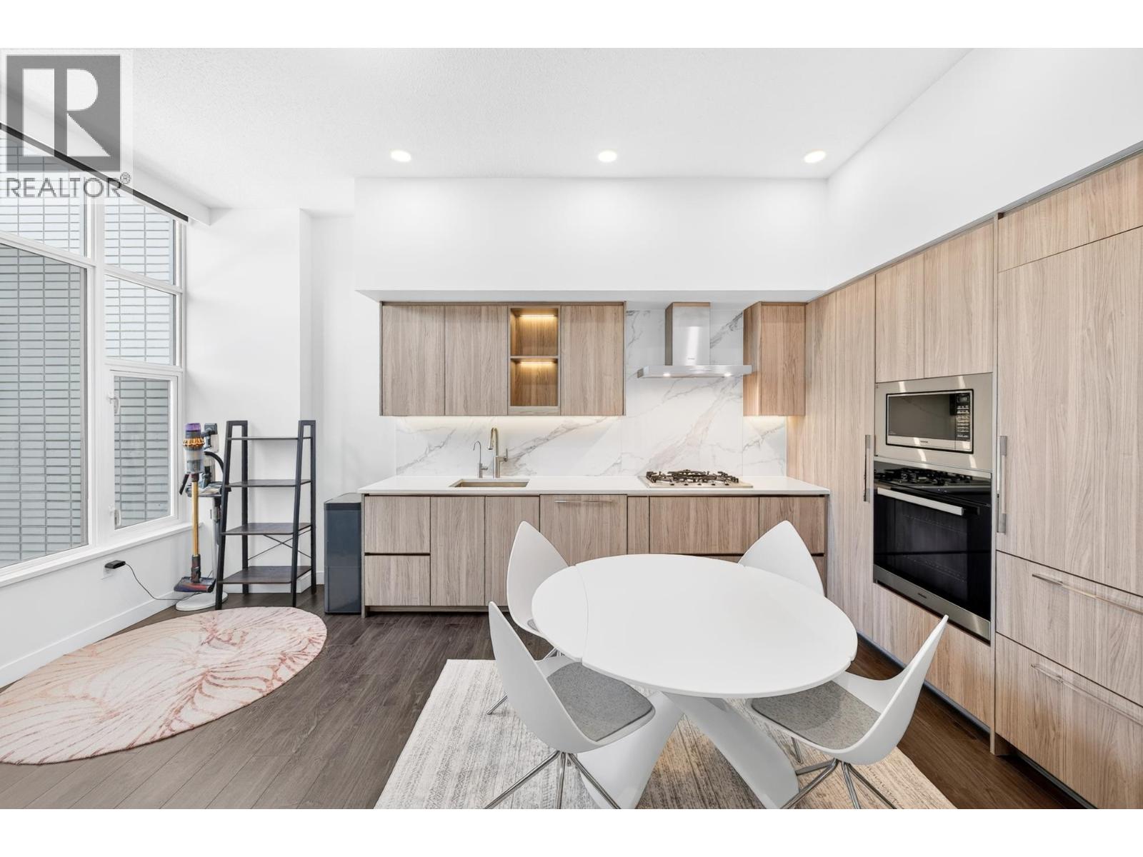 #TH-05-8555 CAPSTAN Way, Richmond