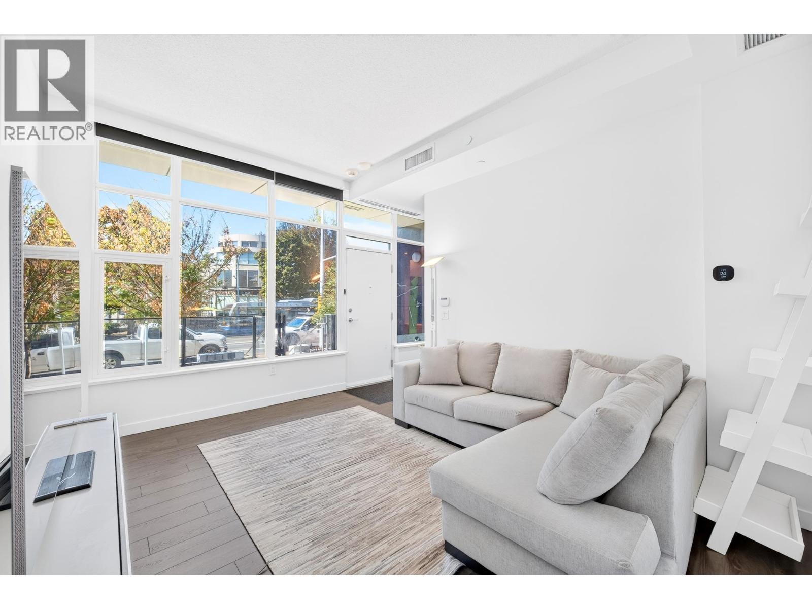 #TH-05-8555 CAPSTAN Way, Richmond