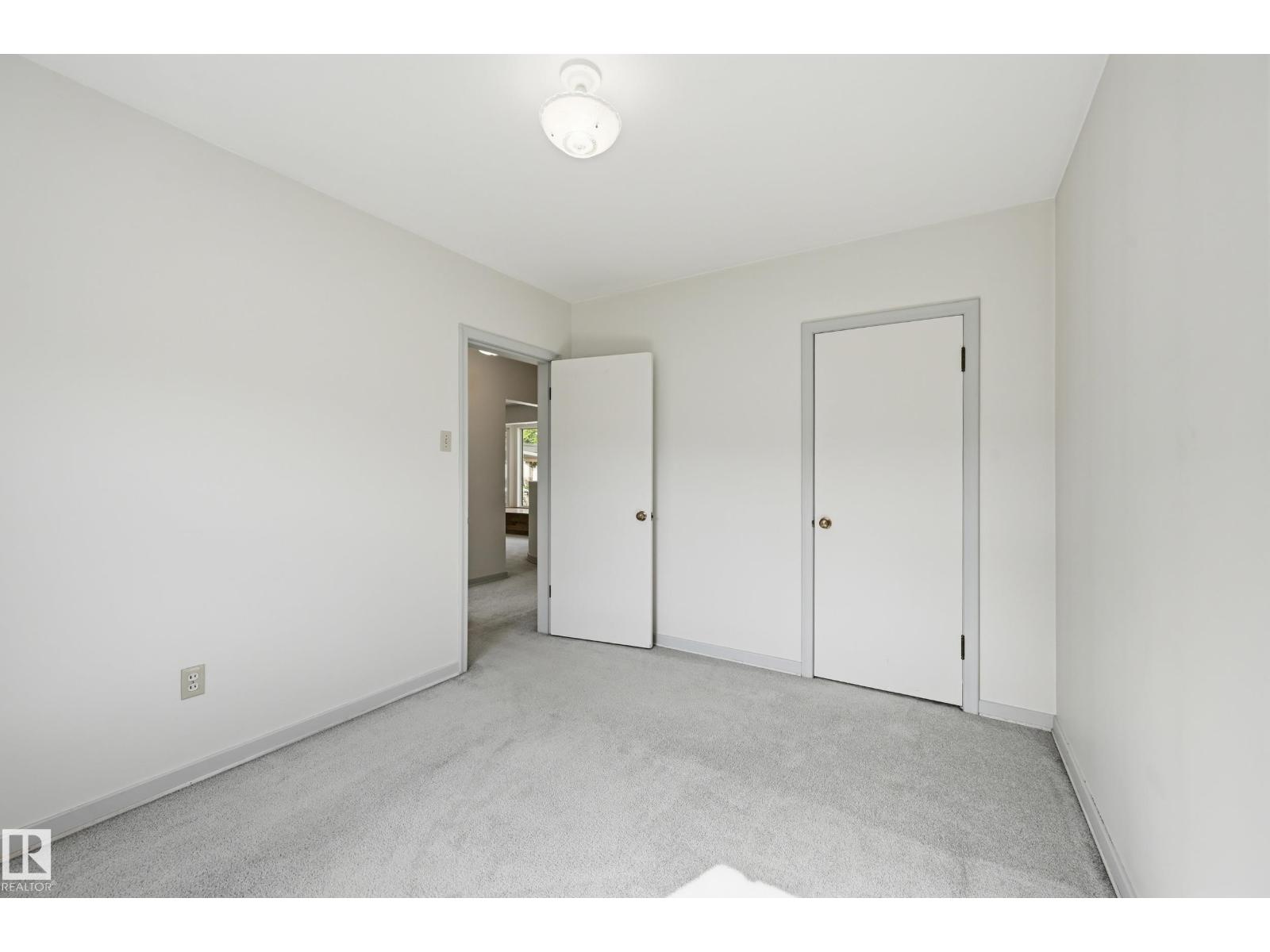 10935 127 ST NW - 24