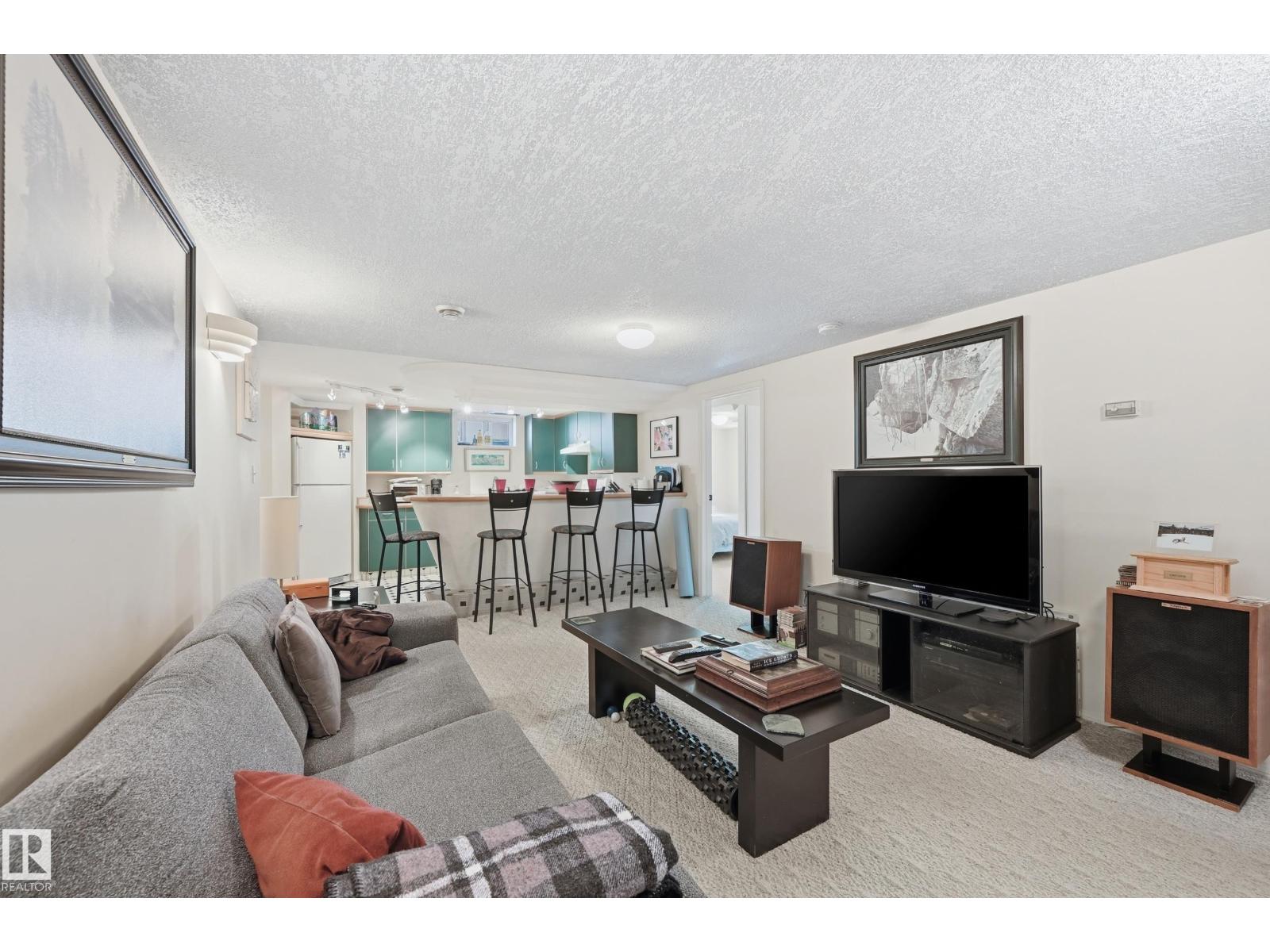 10935 127 ST NW - Image 30