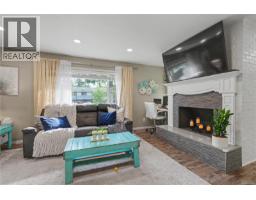 3374 Uplands Dr, Nanaimo, BC V9T2T5 Photo 17