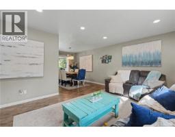 3374 Uplands Dr, Nanaimo, BC V9T2T5 Photo 19
