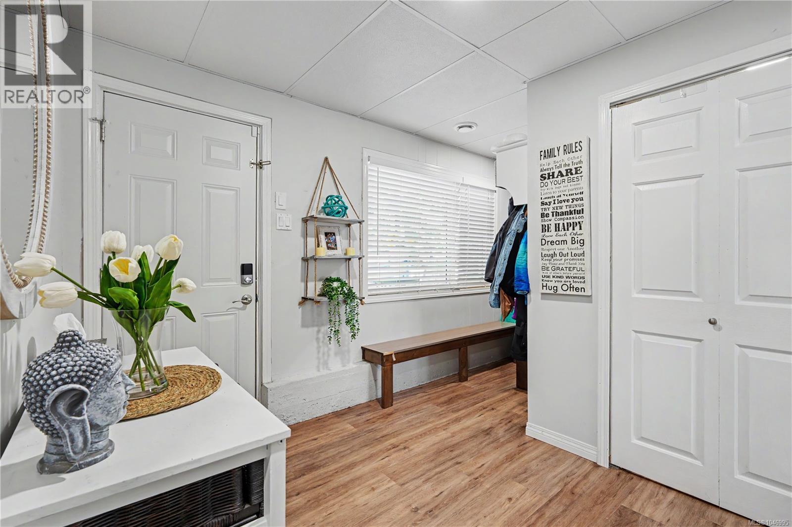 3374 Uplands Dr - 38