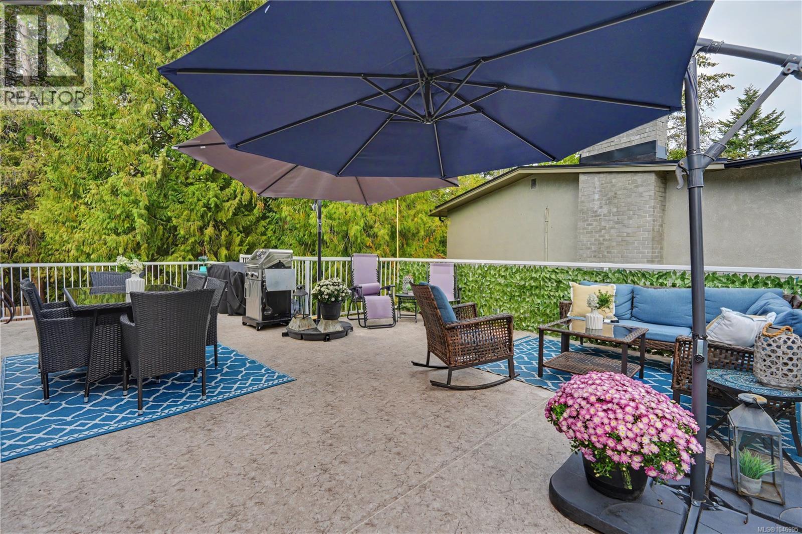 3374 Uplands Dr - Image 13