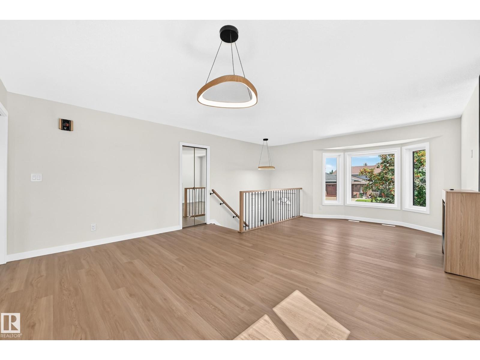 17816 94 ST NW - 29