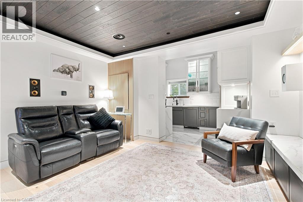 19 GROVE Street - Image 12
