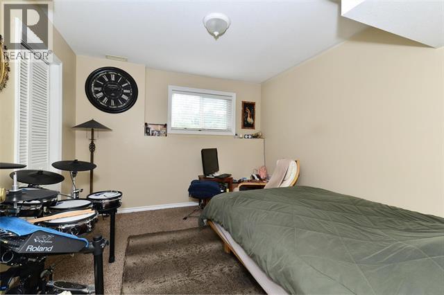 1412 Lawrence Avenue - 30