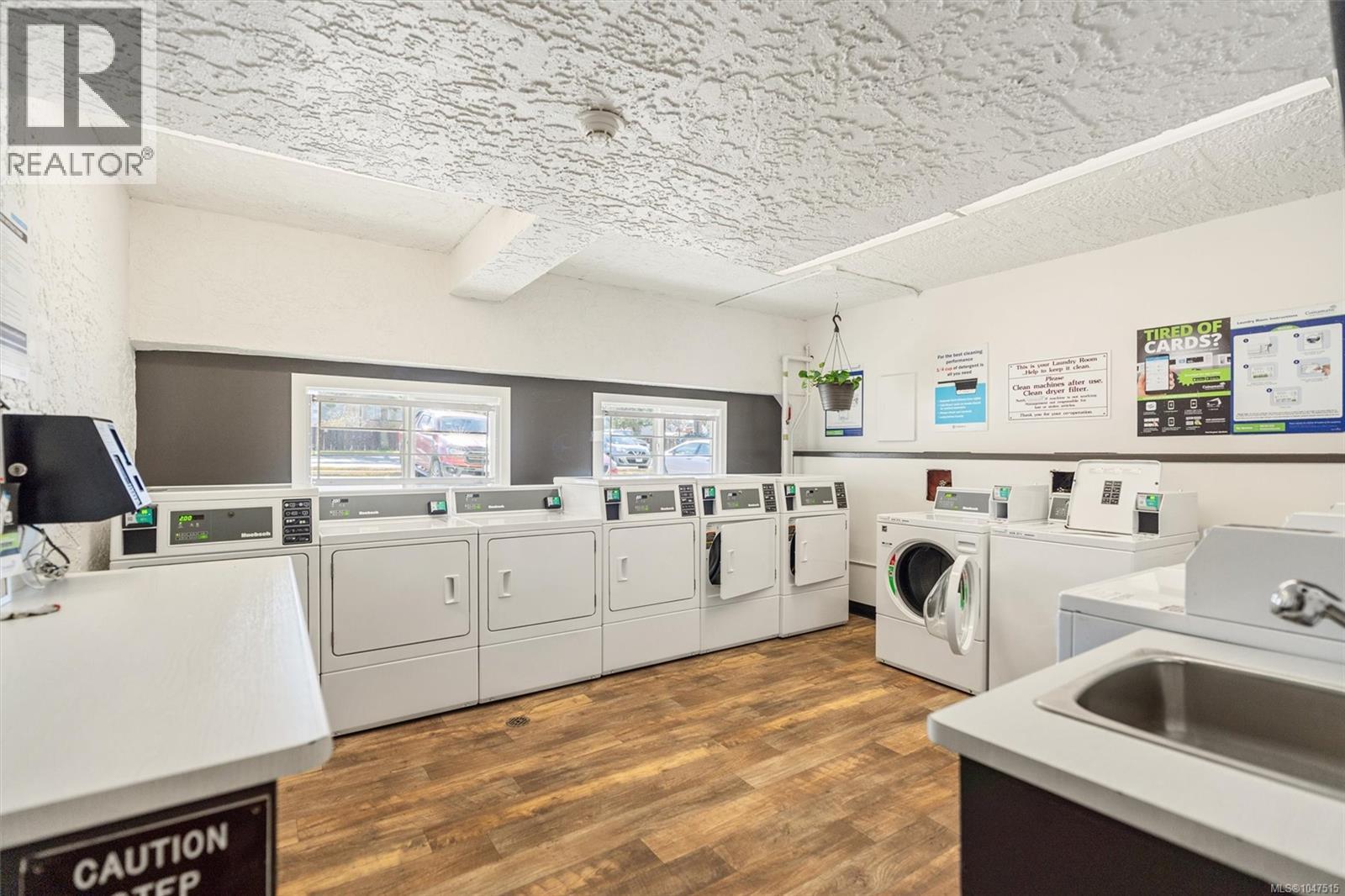 213 909 Pembroke Street, Victoria