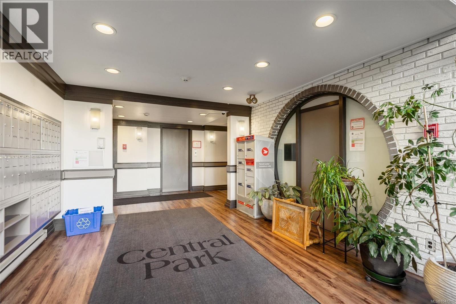 213 909 Pembroke Street, Victoria