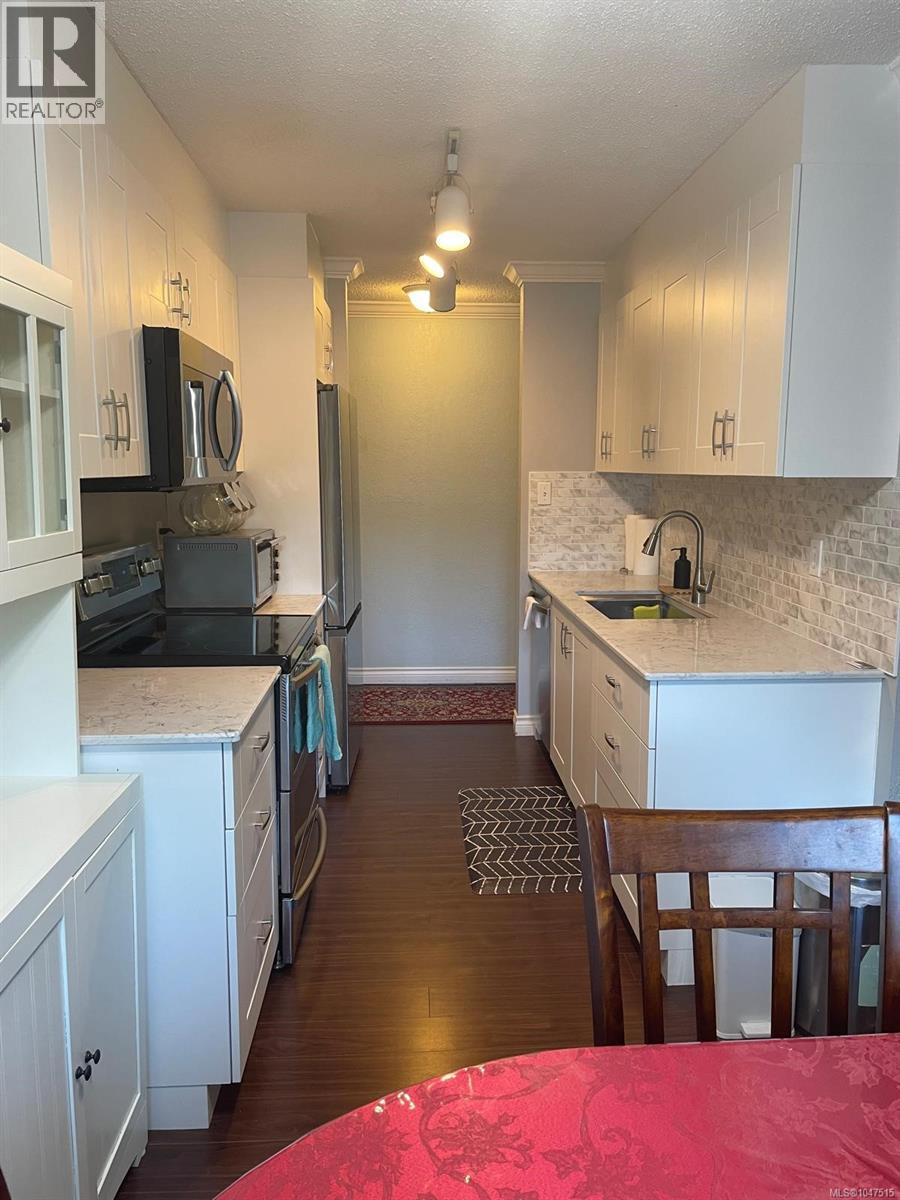 213 909 Pembroke Street, Victoria