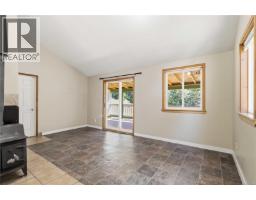 Bathroom - 821 Seedtree Rd, Sooke, BC V9Z1C2 Photo 11