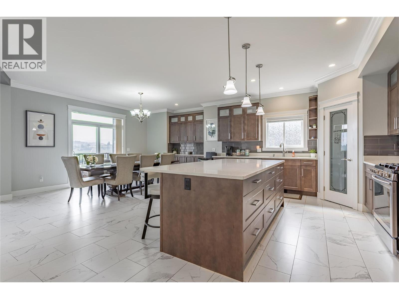  1774 Crosby Road, Kelowna