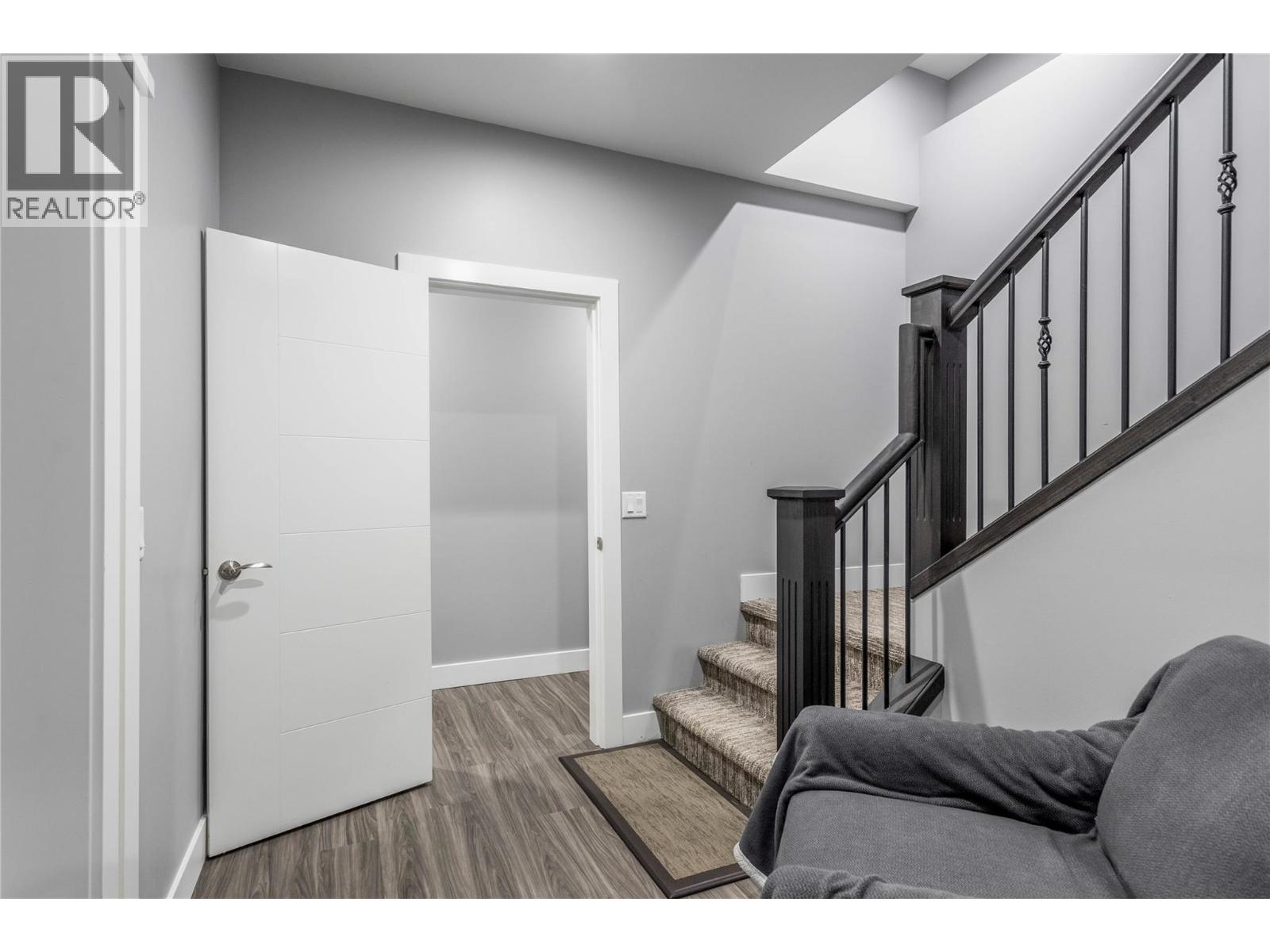 1774 Crosby Road, Kelowna