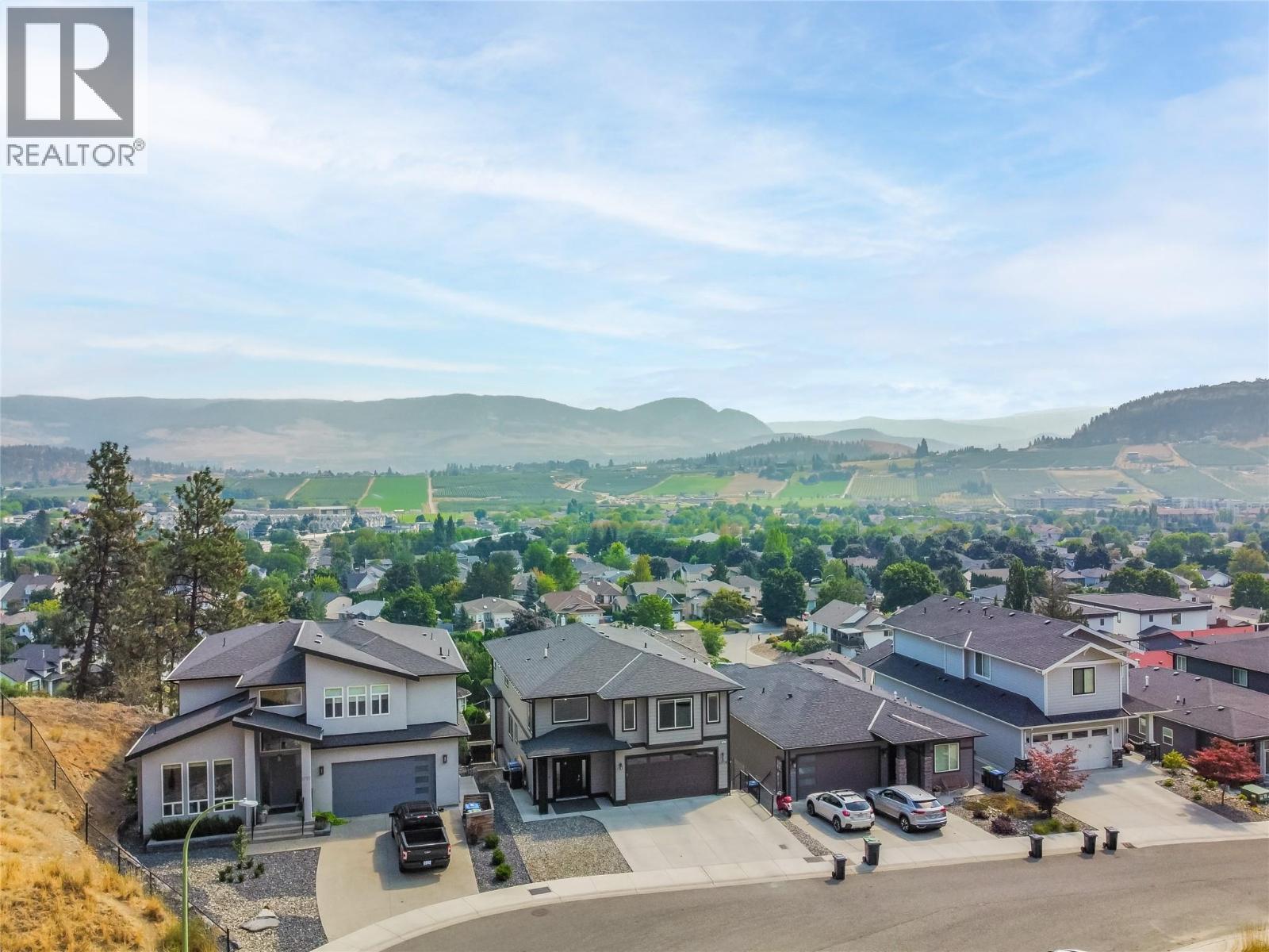  1774 Crosby Road, Kelowna