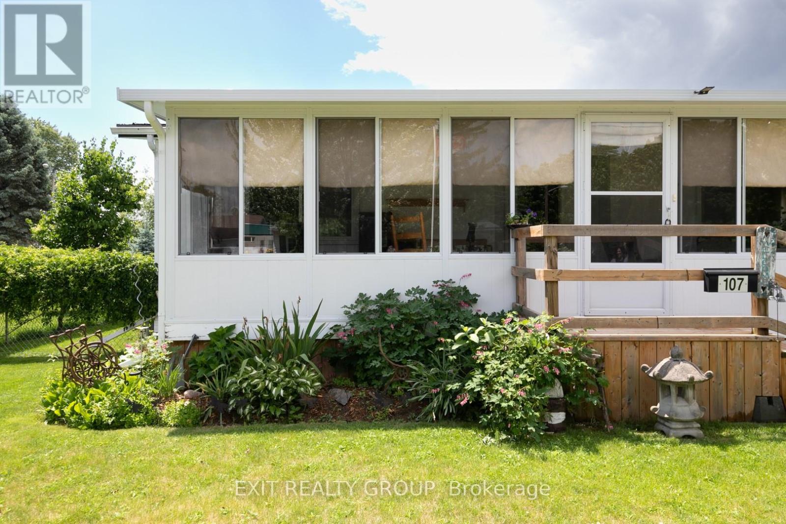 107 EASTVIEW BOULEVARD - 21