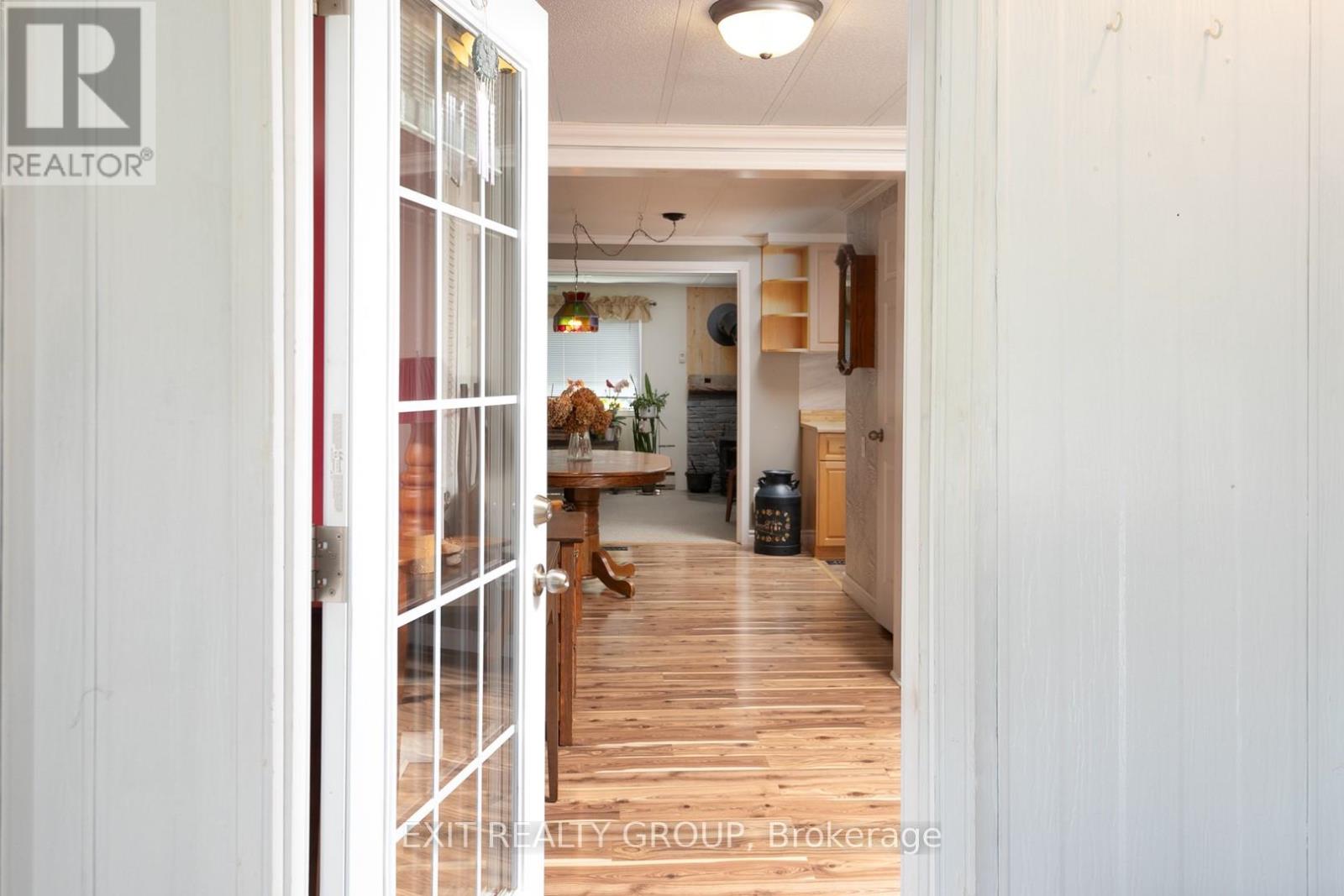 107 EASTVIEW BOULEVARD - 5