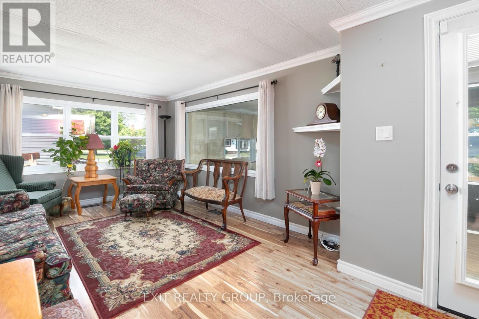 107 EASTVIEW BOULEVARD - Image 6