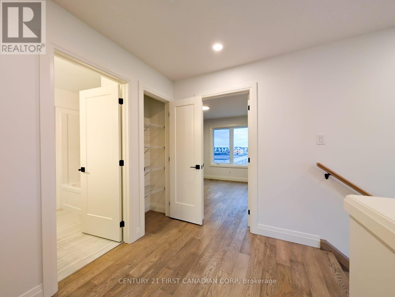 #38 235 KENNINGTON WAY - Image 19