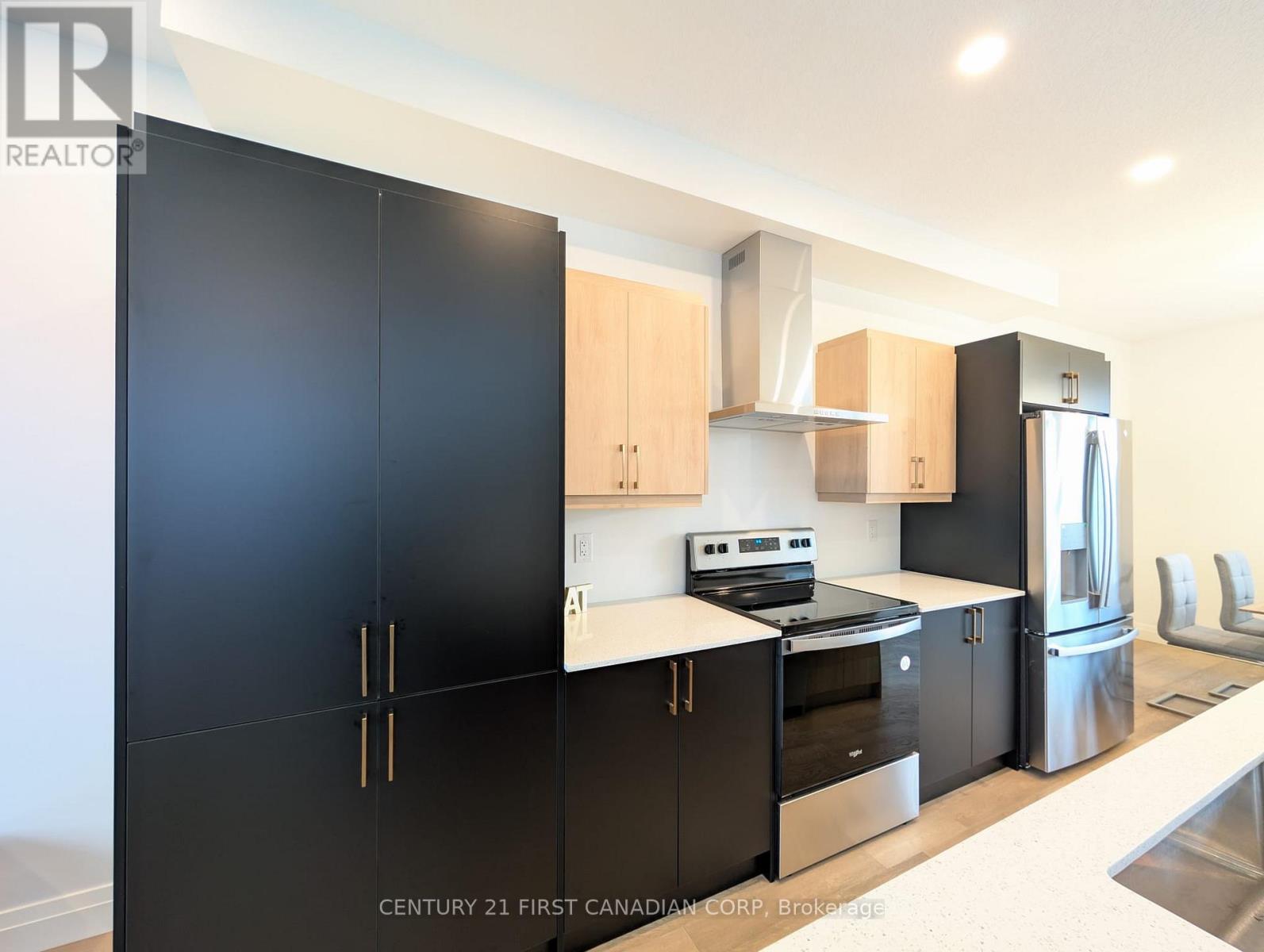 #38 235 KENNINGTON WAY - Image 5