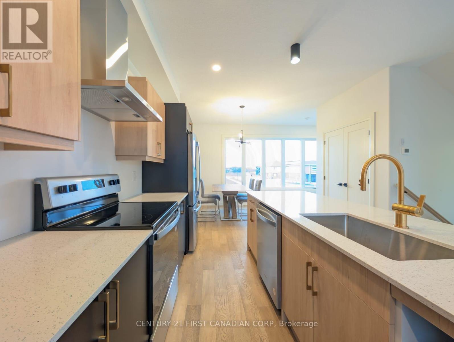 #38 235 KENNINGTON WAY - Image 6