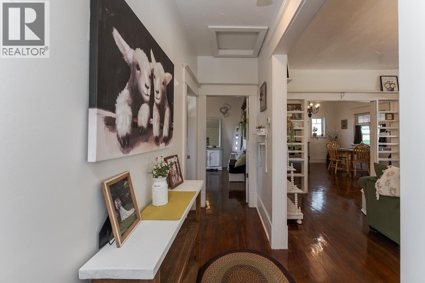 Photo 11 of 41 — 1787 7TH AVENUE · Prince George, BC