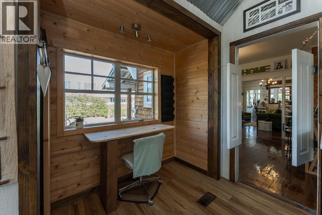 Photo 21 of 41 — 1787 7TH AVENUE · Prince George, BC