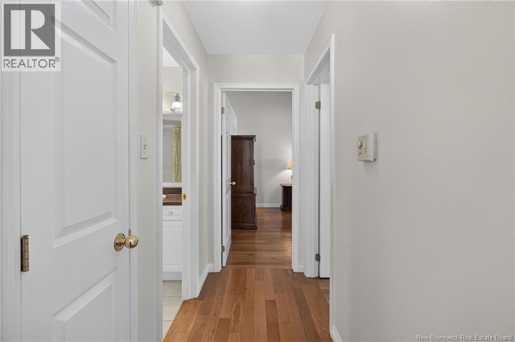 268-180 Acadie - Image 28