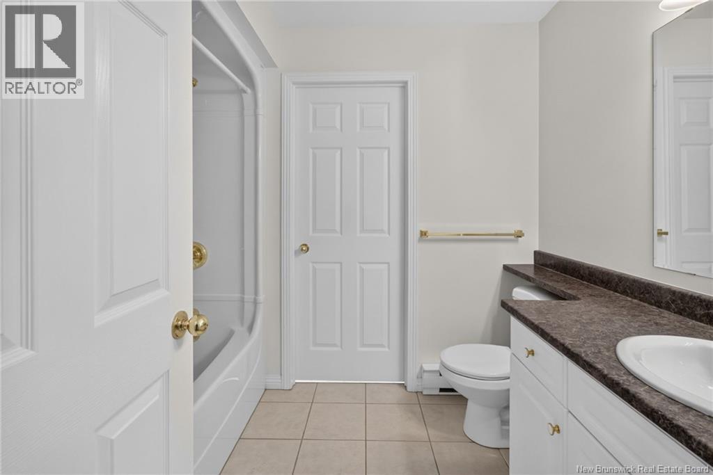 268-180 Acadie - Image 29