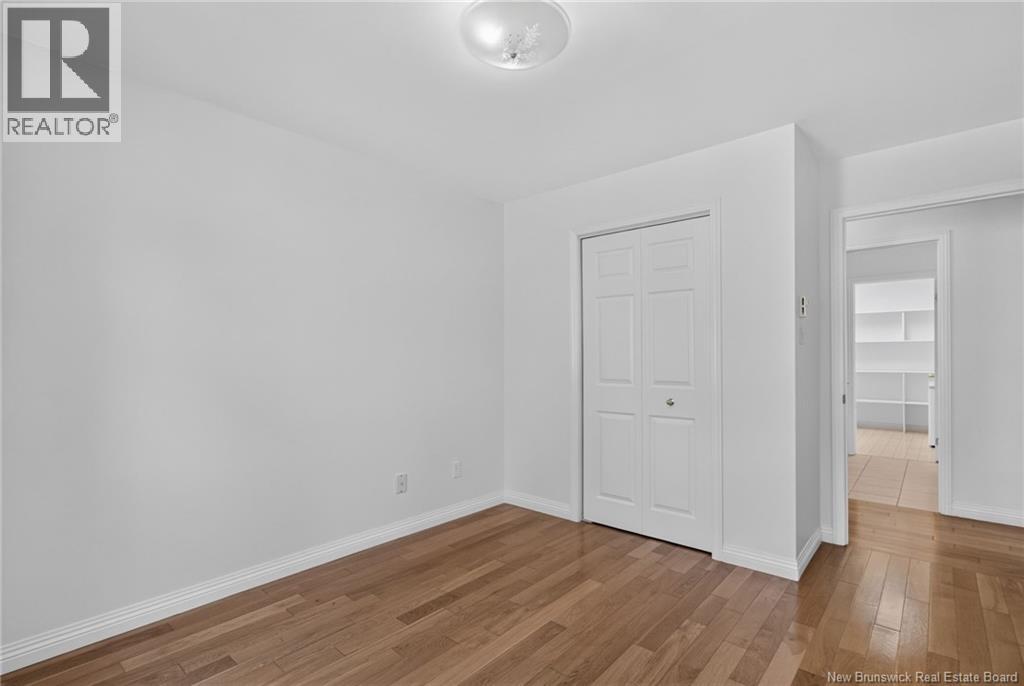 268-180 Acadie - Image 34