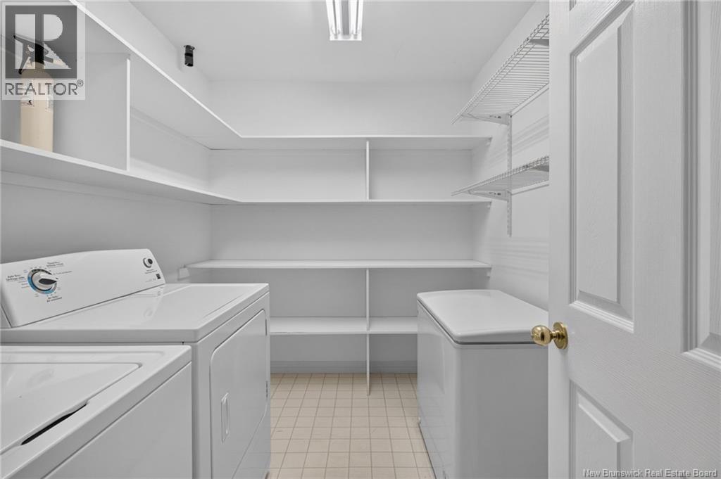 268-180 Acadie - Image 33