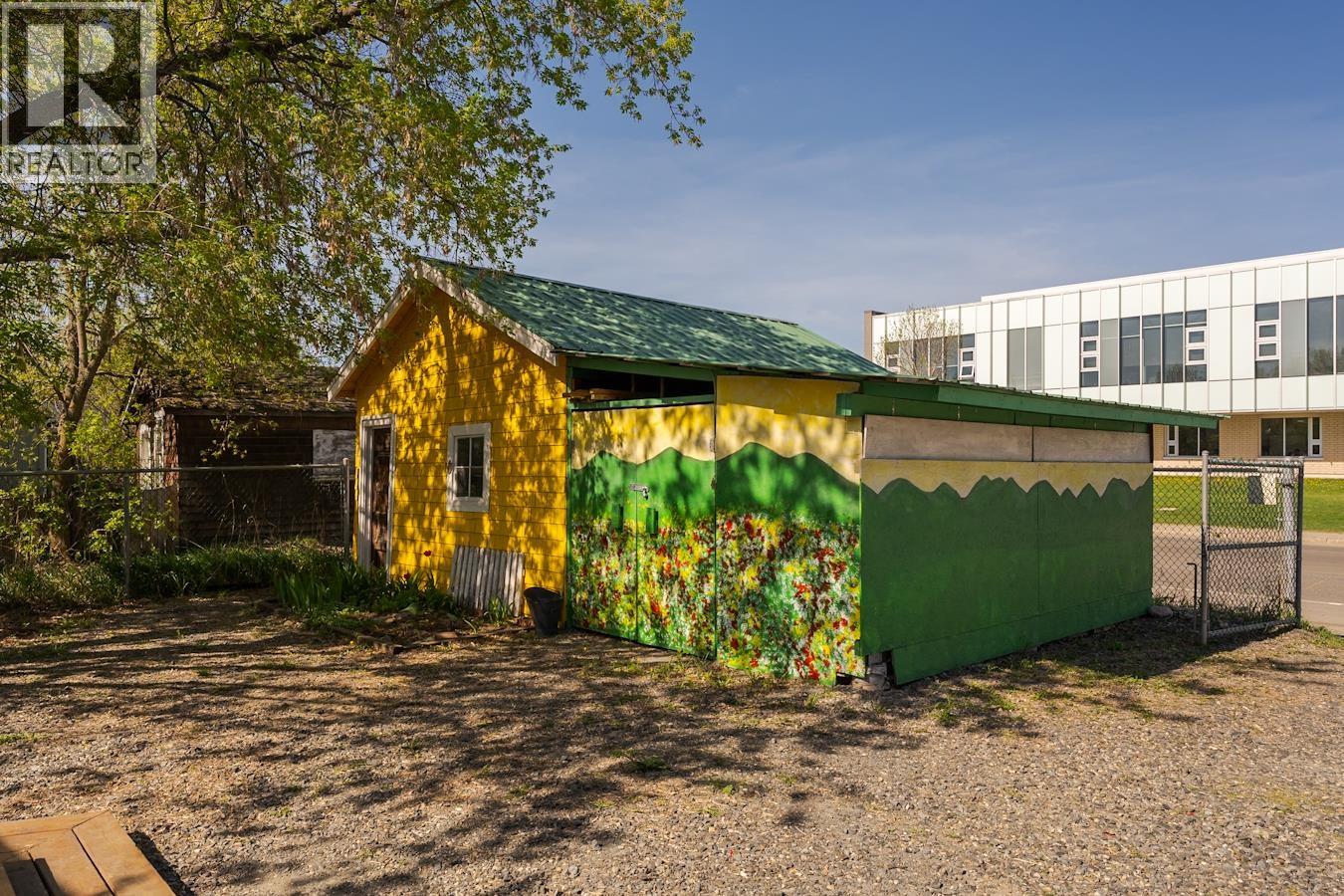 1787 7TH AVENUE - 40