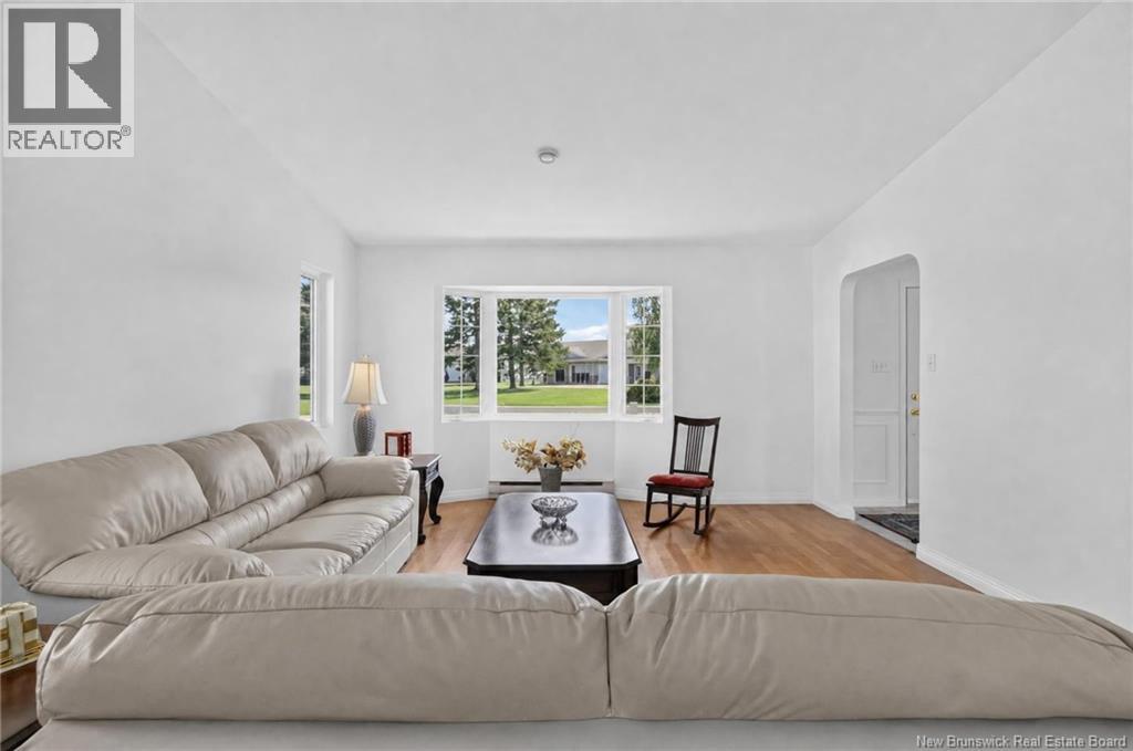 268-180 Acadie - Image 15