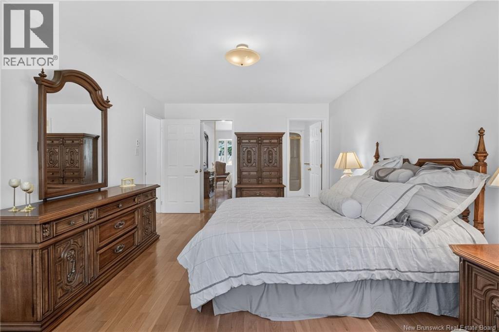 268-180 Acadie - Image 37